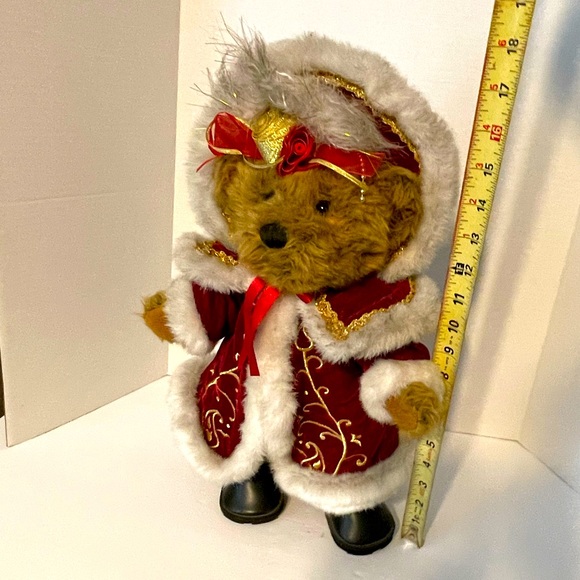 Vintage Dan Dee Collector’s Choice Holiday Bear Red.  16.5” Tall on Stand. - Picture 5 of 12